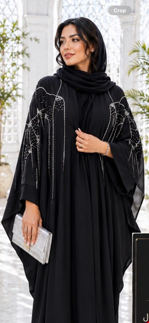 عبا مجلسی جلو باز جلو وپشت عبا سنگ و نگین  کار شده . فری سایز . رنگ مشکی و طوسی و کرم 